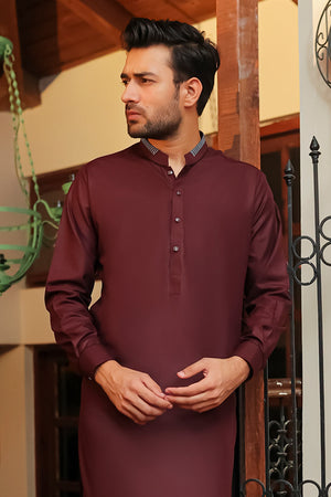 Mehroon Textured Kameez Shalwar