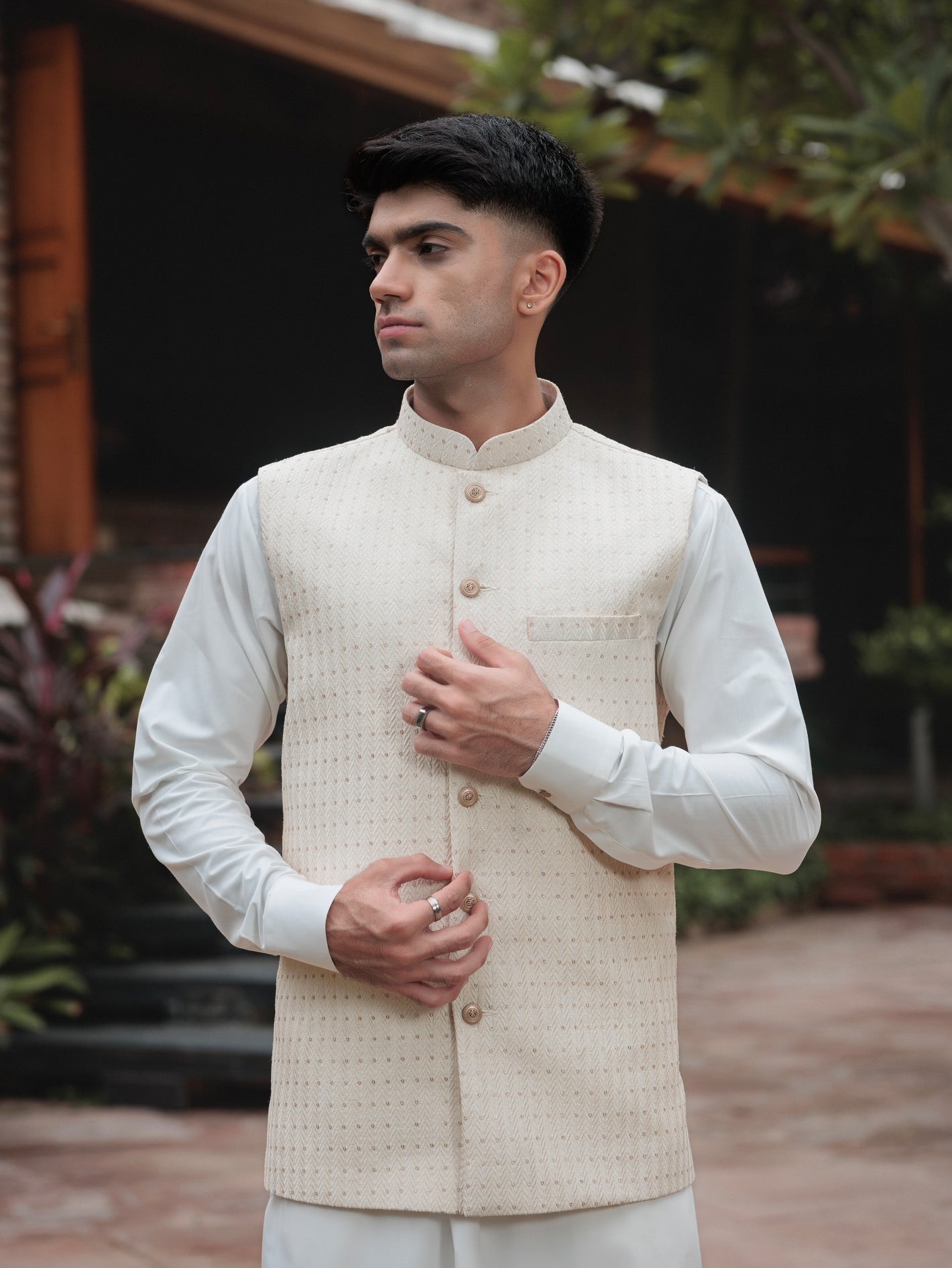 CREAM EMBROIDERED WAISTCOAT